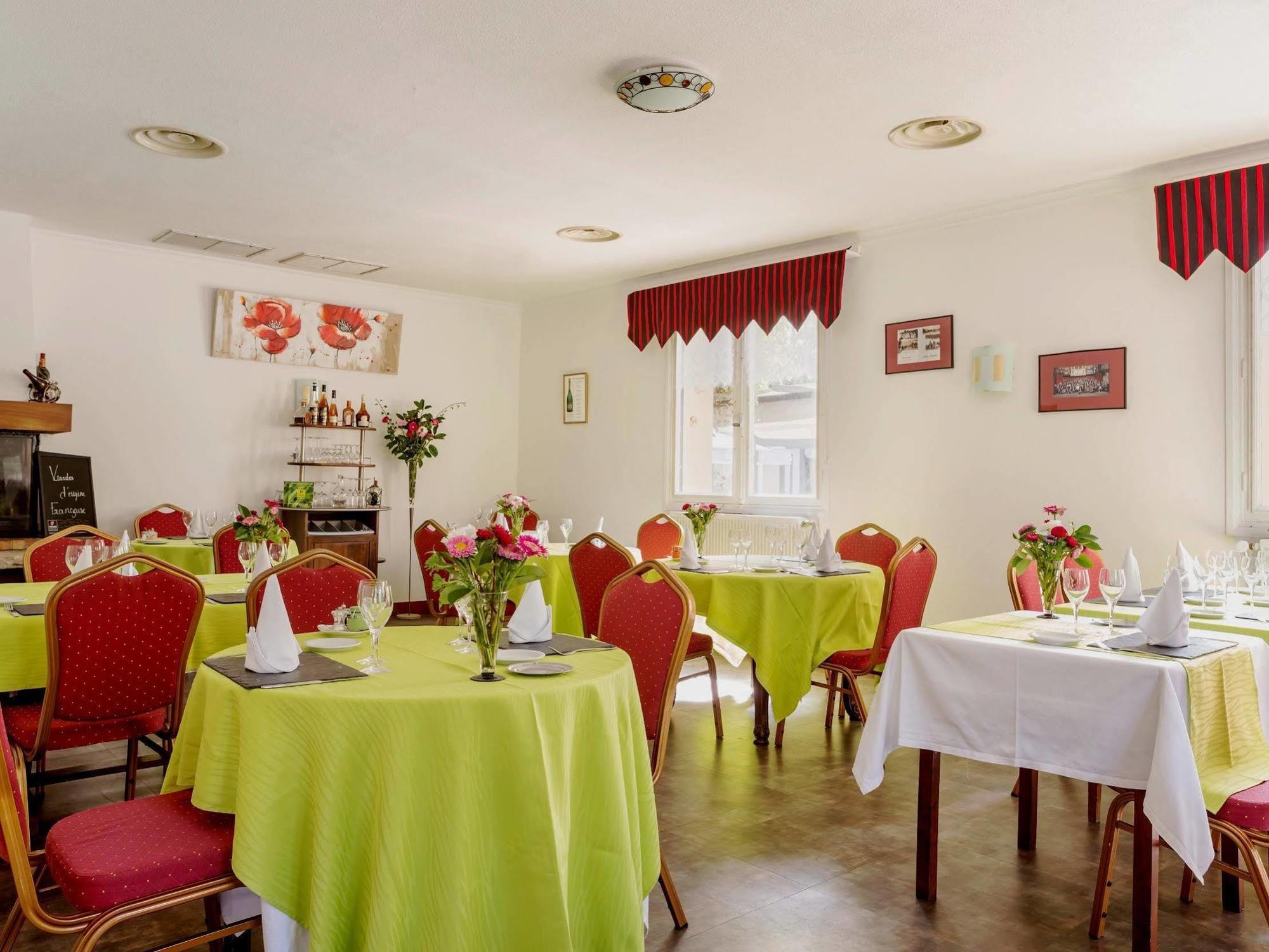 Hotel Restaurant La Braisiere Saint-Romain  Buitenkant foto