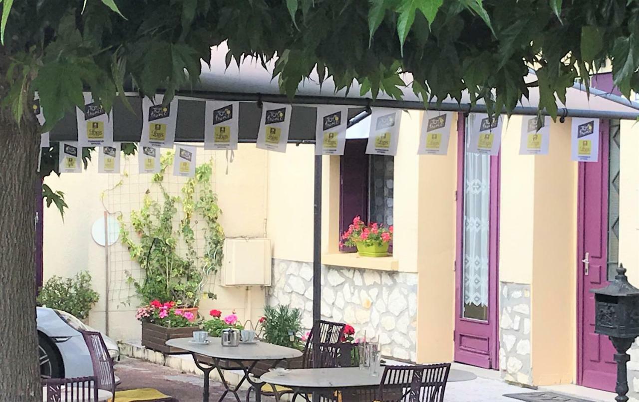 Hotel Restaurant La Braisiere Saint-Romain  Buitenkant foto